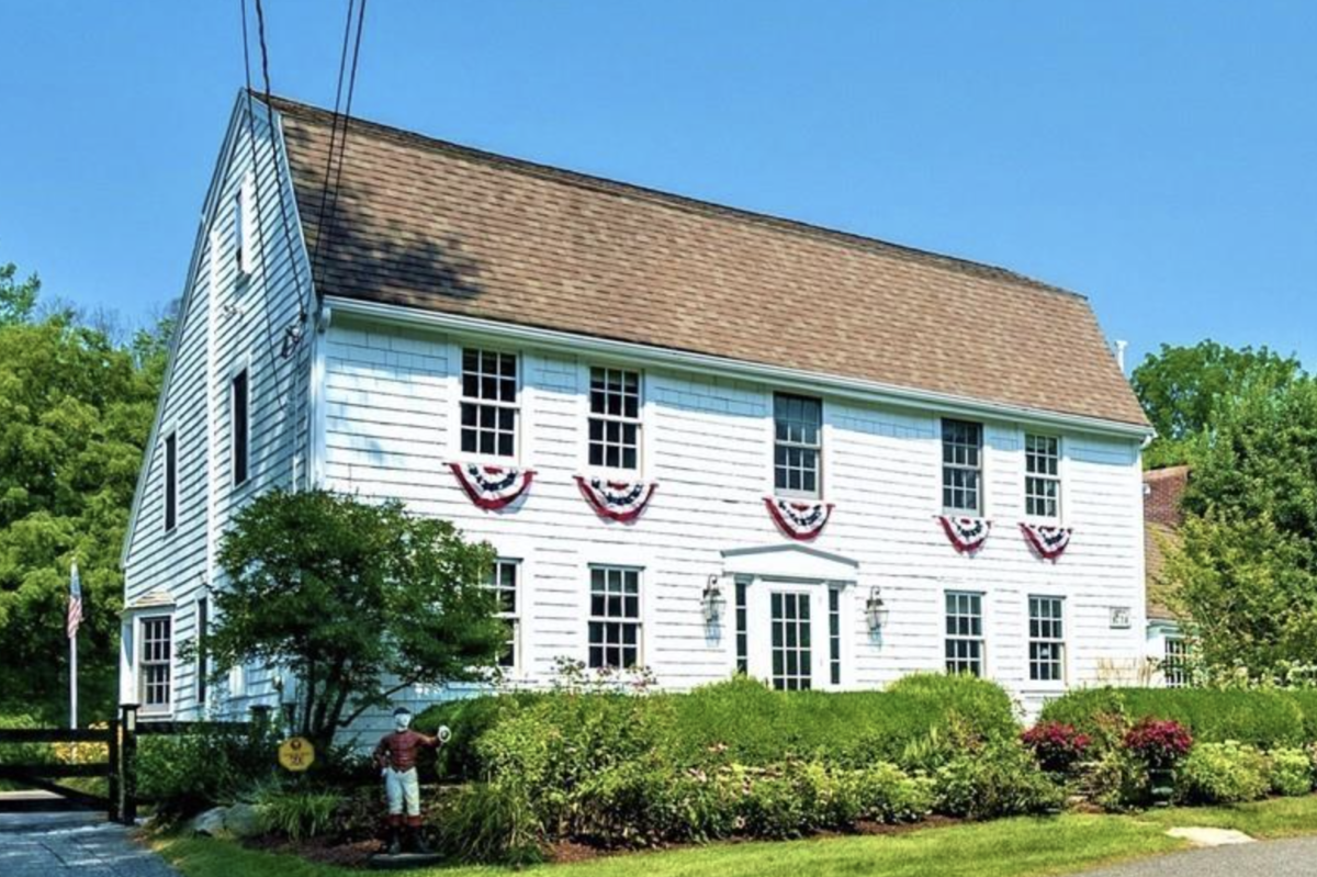 Sherborn, Massachusetts 2,500,000 Outside Rein